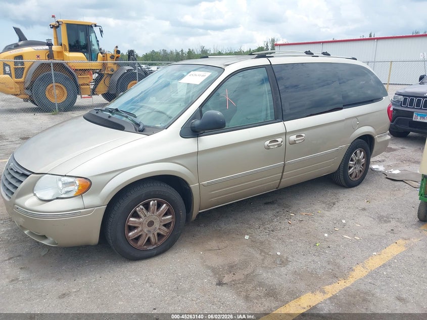 2C8GP64L65R243633 2005 Chrysler Town & Country Limited photo 1