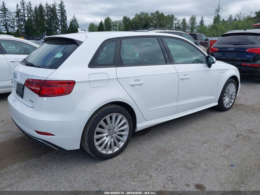 Vin: wauupbff8ha044769, lot: 45760994, audi a3 e-tron 1.4t premium 20174