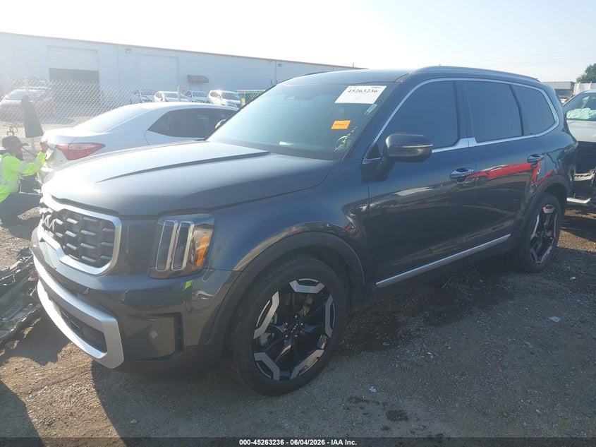 2024 KIA TELLURIDE auction photo 2