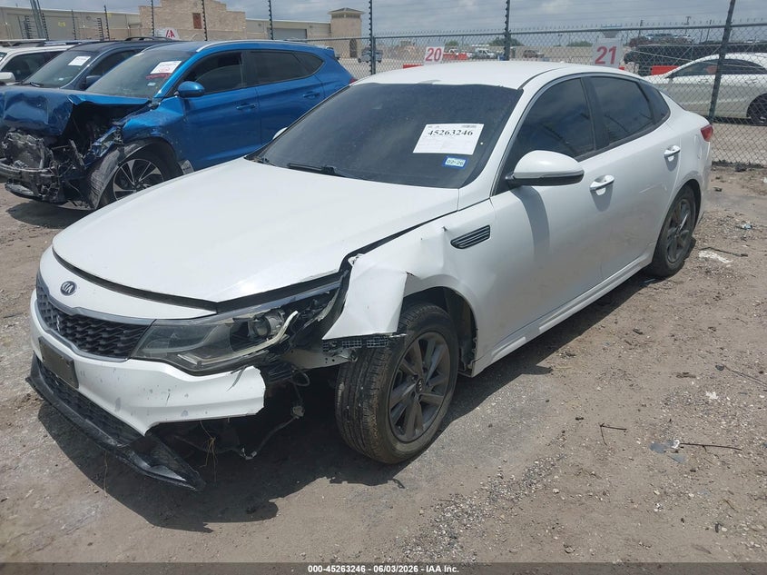 5XXGT4L33LG385589 2020 Kia Optima Lx photo 1