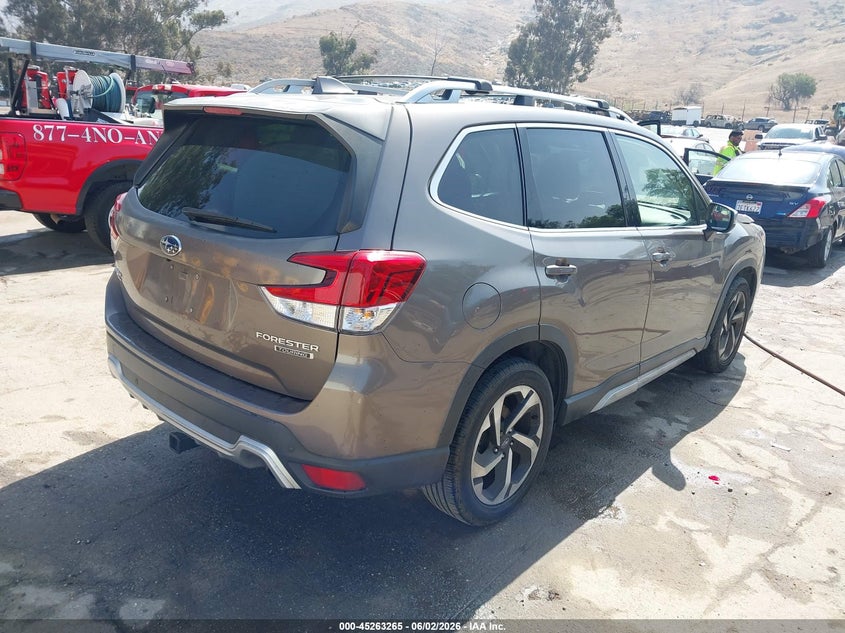 Vin: jf2skarc9nh450066, lot: 45761085, subaru forester touring 20224