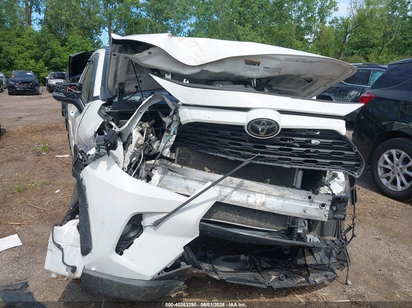2019 TOYOTA RAV4 auction photo 6
