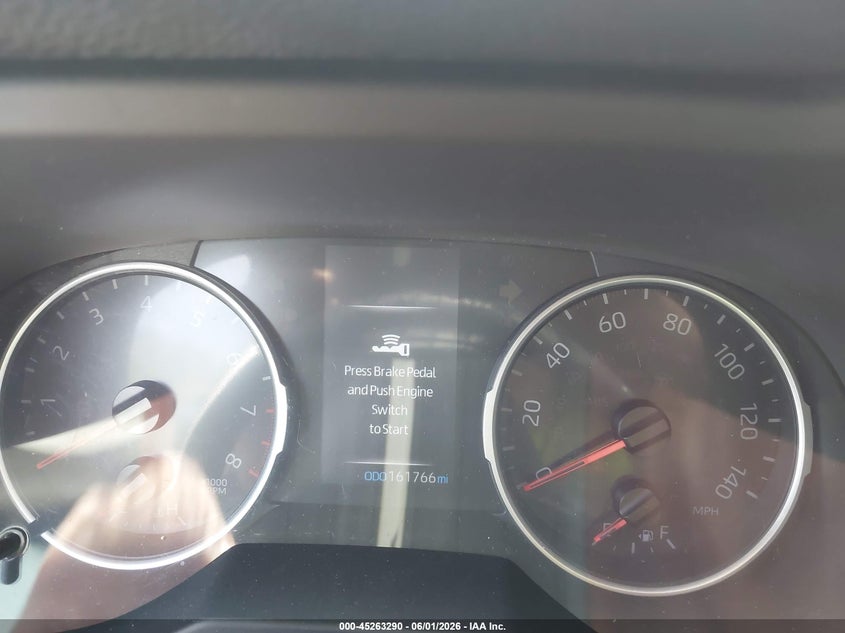 2019 TOYOTA RAV4 auction photo 7