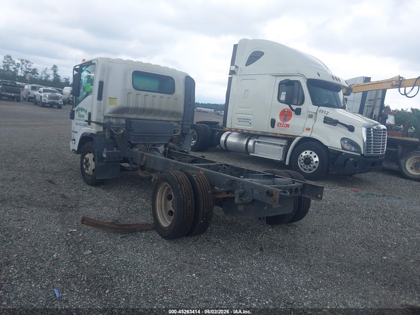 54DC4W1B8JS809221 2018 Isuzu Npr Hd white