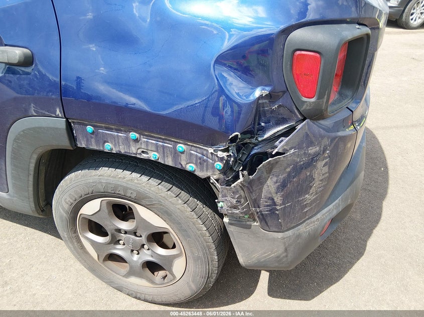 2017 JEEP RENEGADE auction photo 6