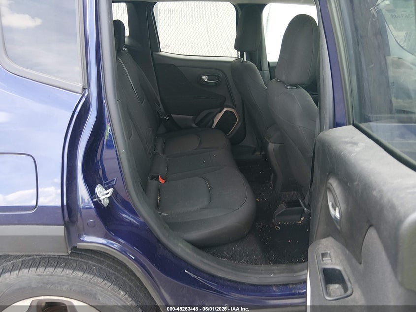 2017 JEEP RENEGADE auction photo 8