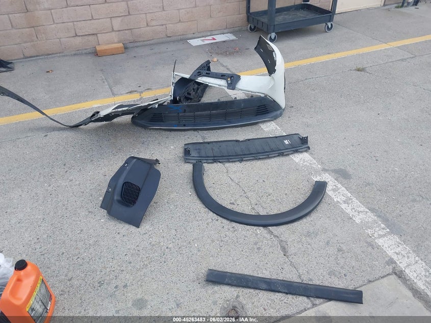 2018 Toyota Prius C One VIN: JTDKDTB35J1600448 Lot: 45263483