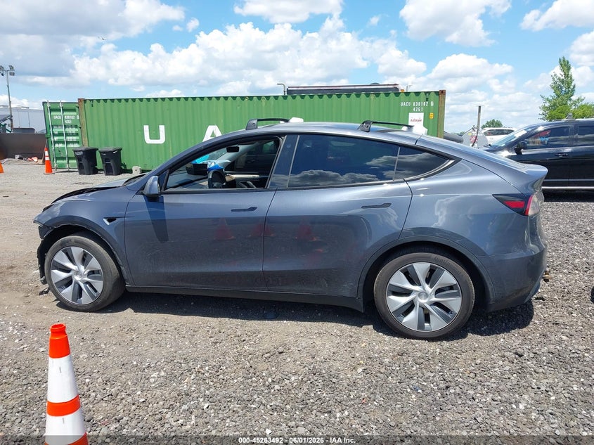 2023 Tesla Model Y Awd/Long Range Dual Motor All-Wheel Drive VIN: 7SAYGDEE4PA106134 Lot: 45263492