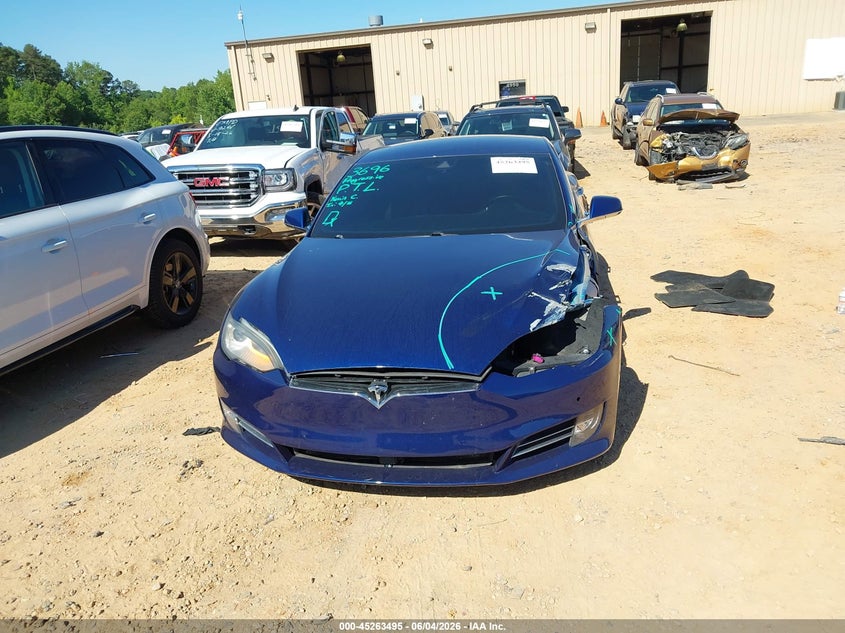 2015 Tesla Model S 70D/85D/P85D VIN: 5YJSA1E21FF103704 Lot: 45263495