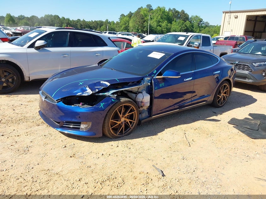 Vin: 5yjsa1e21ff103704, lot: 45761315, tesla model s 70d/85d/p85d 20152