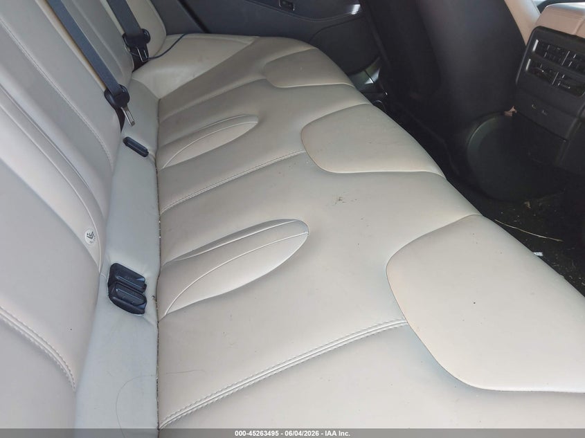2015 Tesla Model S 70D/85D/P85D VIN: 5YJSA1E21FF103704 Lot: 45263495