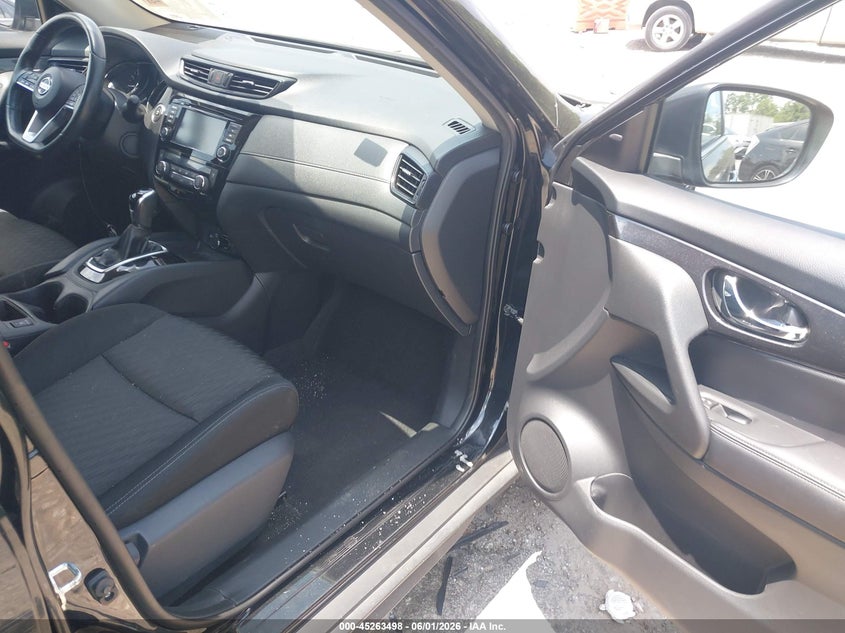 2018 NISSAN ROGUE auction photo 5