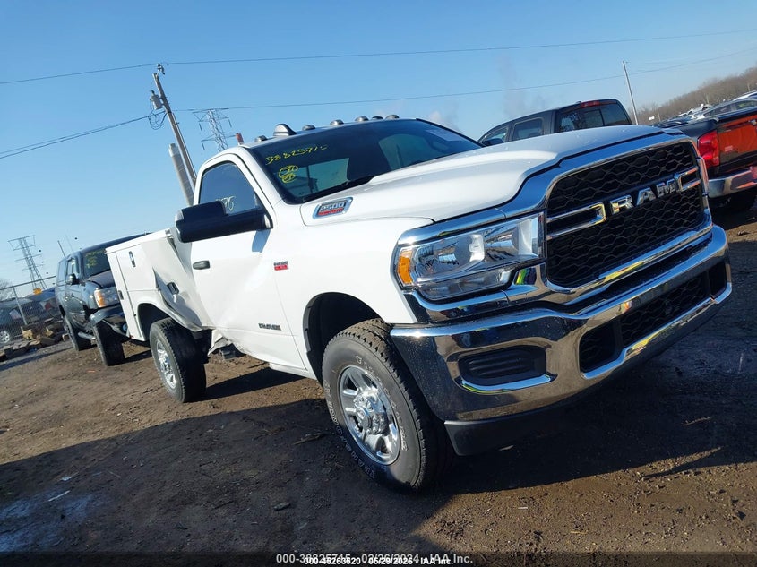 Vin: 3c7wr5aj5ng223578, lot: 45761340, ram 2500 tradesman regular cab 4x4 8' box 2022 img_1