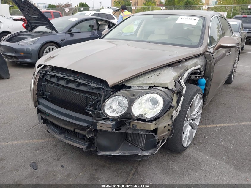 2014 BENTLEY FLYING SPUR auction photo 6