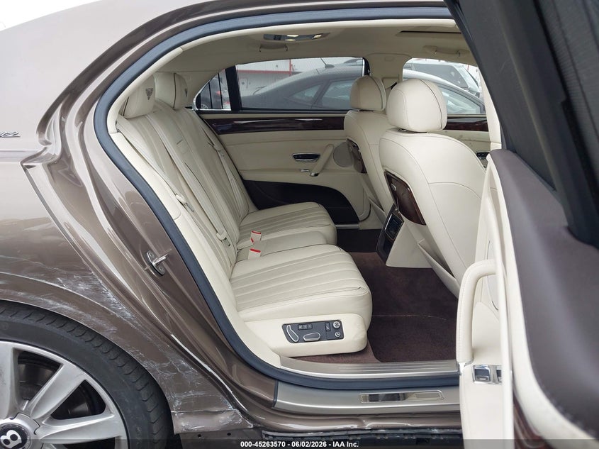 2014 BENTLEY FLYING SPUR auction photo 8