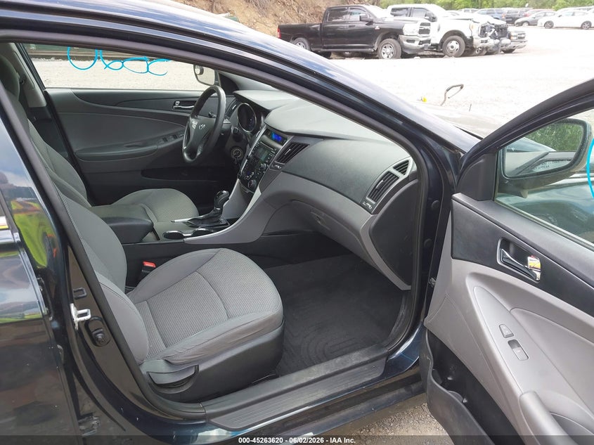2012 Hyundai Sonata 2.4 Gls grey Lot 111045263620 Vin 5NPEB4AC2CH473082