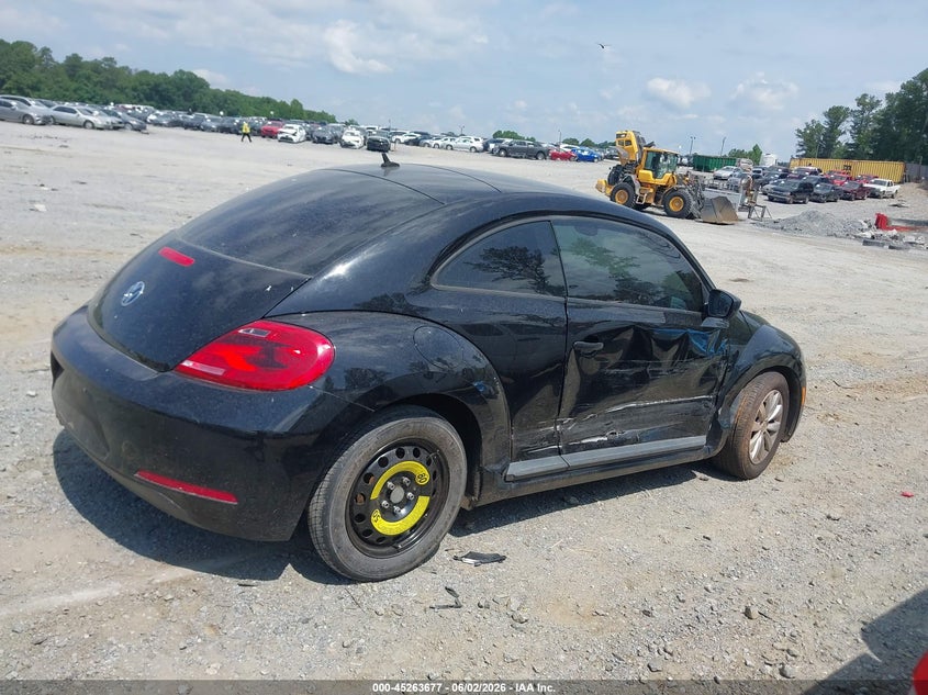 2014 Volkswagen Beetle 2.5L Entry VIN: 3VWFP7AT6EM604967 Lot: 45263677