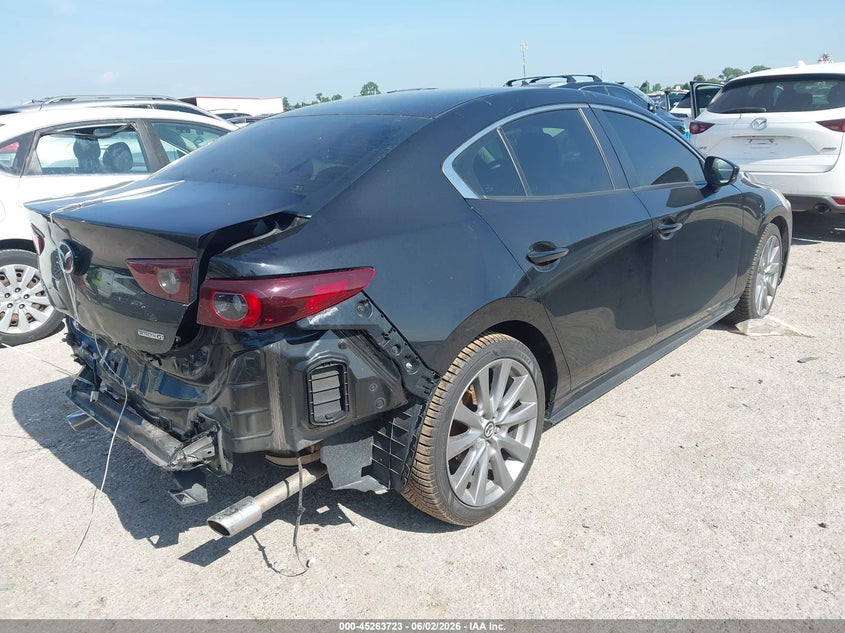 2023 MAZDA MAZDA3 auction photo 4
