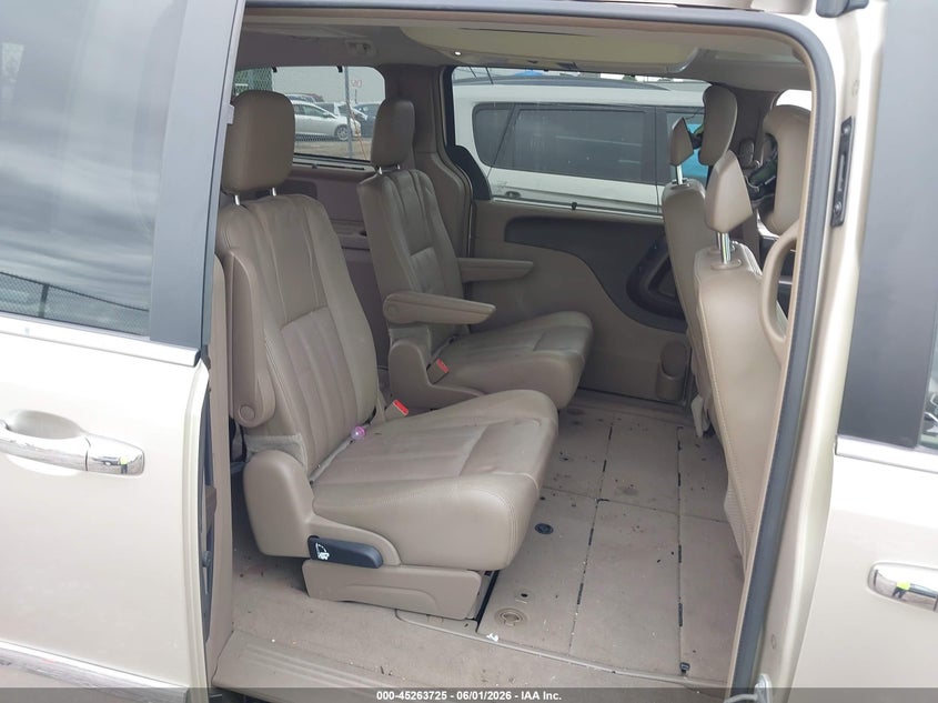 2016 Chrysler Town & Country Touring-L Anniversary Edition VIN: 2C4RC1CG8GR113384 Lot: 45263725