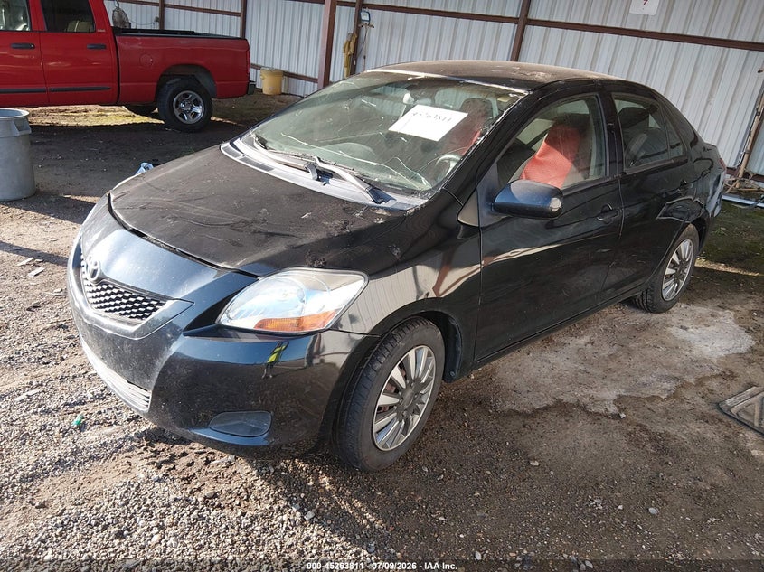 2012 TOYOTA YARIS auction photo 2