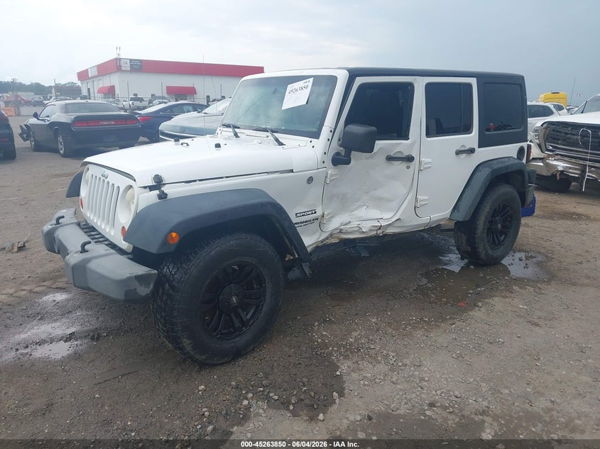 2013 JEEP WRANGLER UNLIMITED auction photo 2