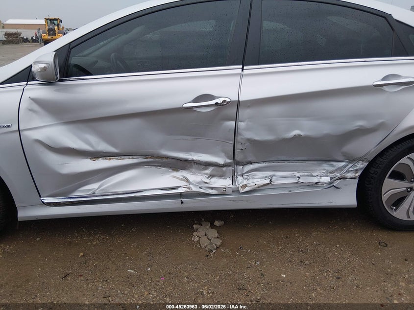 2015 HYUNDAI SONATA SEDAN 2.4L I-4 DOHC, VVT, 159HP