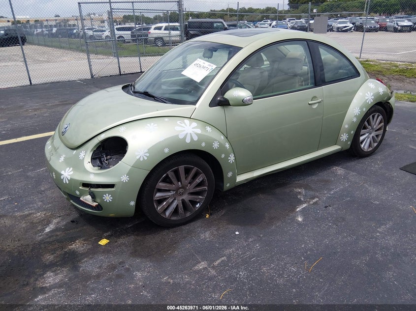 3VWRW31C88M504706 2008 Volkswagen New Beetle S/Se photo 1