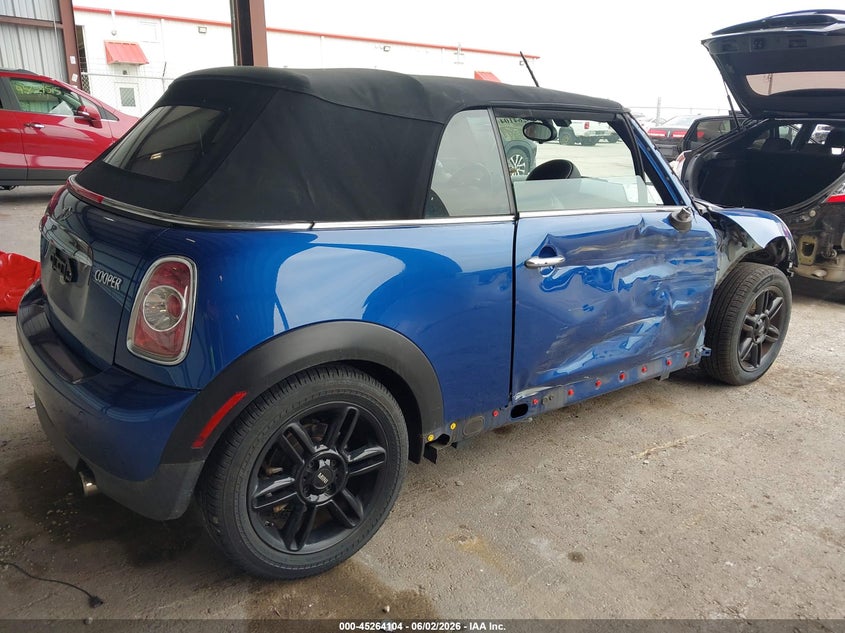 2015 MINI CONVERTIBLE auction photo 4