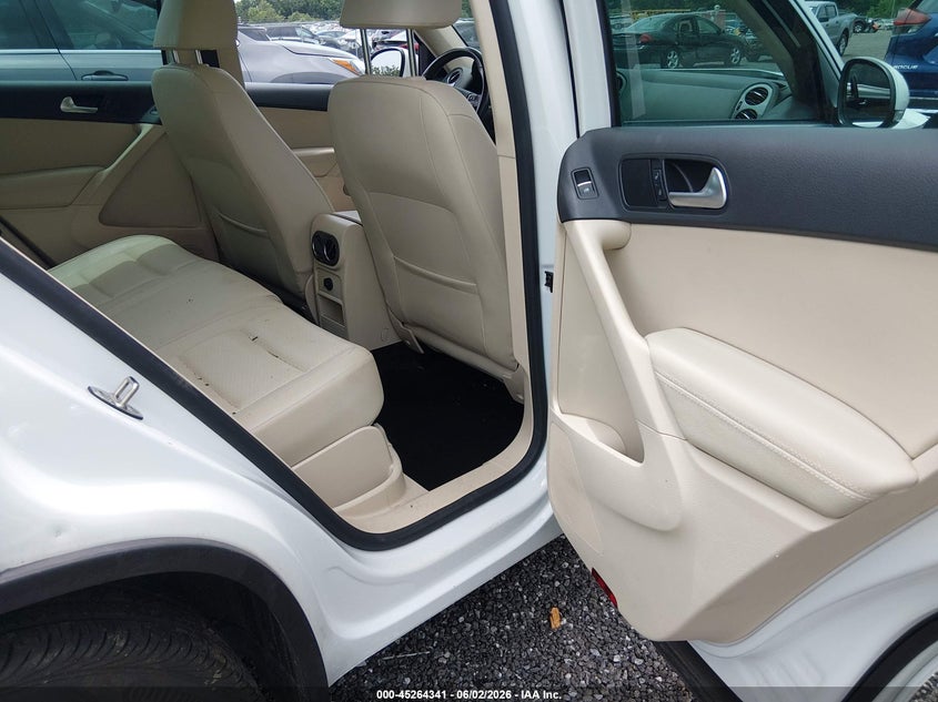 2017 Volkswagen Tiguan 2.0T Wolfsburg Edition VIN: WVGSV7AX7HK020577 Lot: 45264341
