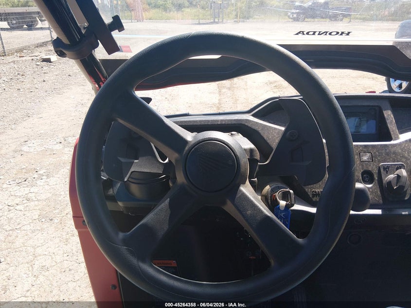 2025 Honda Sxs520 M2 VIN: 1HFVE0744S4001542 Lot: 45264358