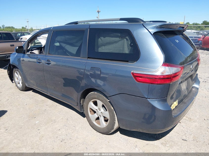 Vin: 5tdkz3dc0hs882123, lot: 45762188, toyota sienna le 8 passenger 20173