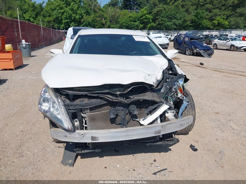 2017 Hyundai Azera VIN: KMHFG4JG4HA583120 Lot: 45264446