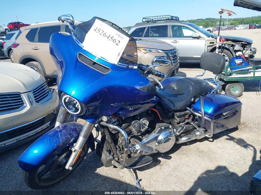 2017 HARLEY-DAVIDSON FLHXS auction photo 2