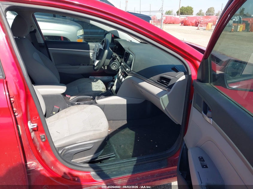 VIN KMHD84LF6KU749670 2019 HYUNDAI ELANTRA SEL