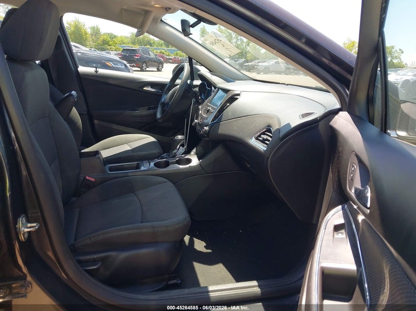 2017 CHEVROLET CRUZE auction photo 5