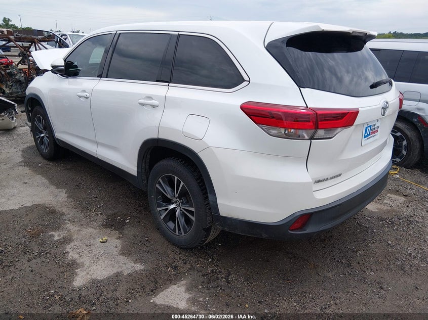 2019 TOYOTA HIGHLANDER auction photo 3