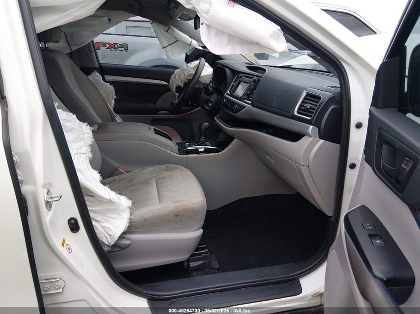 2019 TOYOTA HIGHLANDER auction photo 5