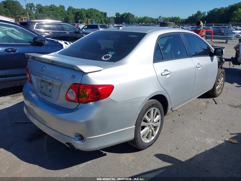 2010 TOYOTA COROLLA — zdjęcie 4