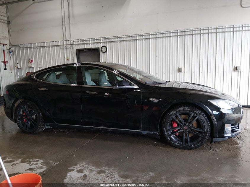 2014 Tesla Model S P85D VIN: 5YJSA1H24EFP65996 Lot: 45264791