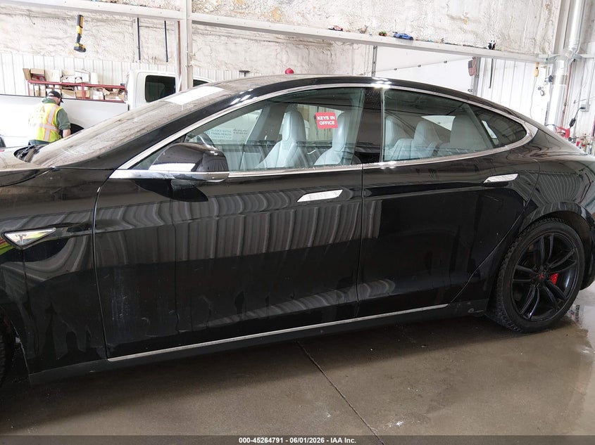 2014 Tesla Model S P85D VIN: 5YJSA1H24EFP65996 Lot: 45264791