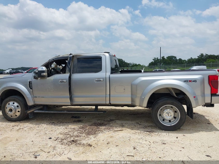 2022 Ford F-450 Platinum VIN: 1FT8W4DT6NEF54490 Lot: 45264890