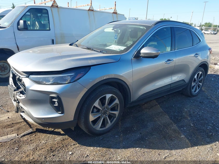 Vin: 1fmcu9ja3rua71529, lot: 45762773, ford escape platinum 20242