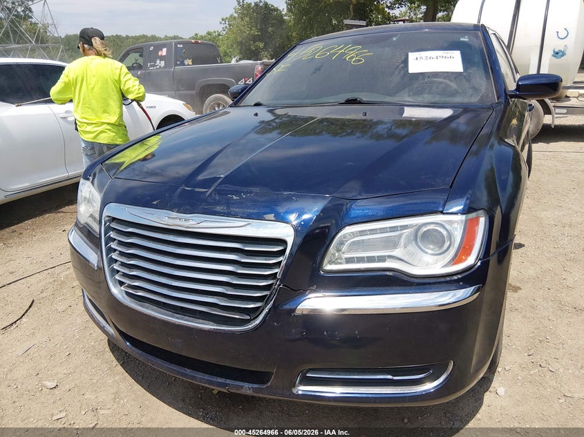 2013 Chrysler 300 Motown VIN: 2C3CCAAG6DH627751 Lot: 45264966