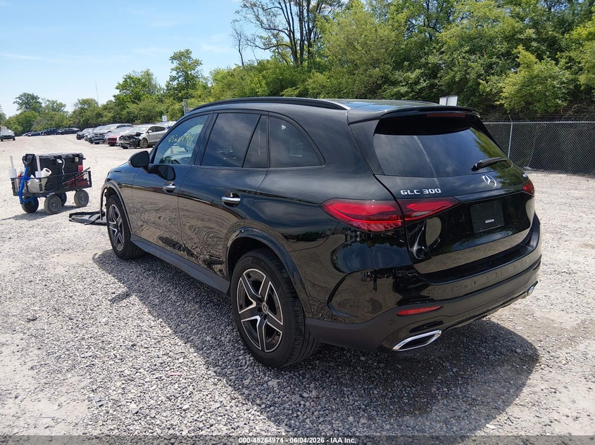 Vin: w1nkm4hb4rf228077, lot: 45762794, mercedes-benz glc 300 4matic suv 20243