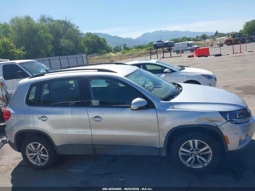 2017 VOLKSWAGEN TIGUAN 2.0T/2.0T S — Photo 13