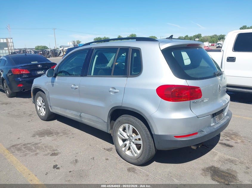 2017 VOLKSWAGEN TIGUAN 2.0T/2.0T S — Photo 3
