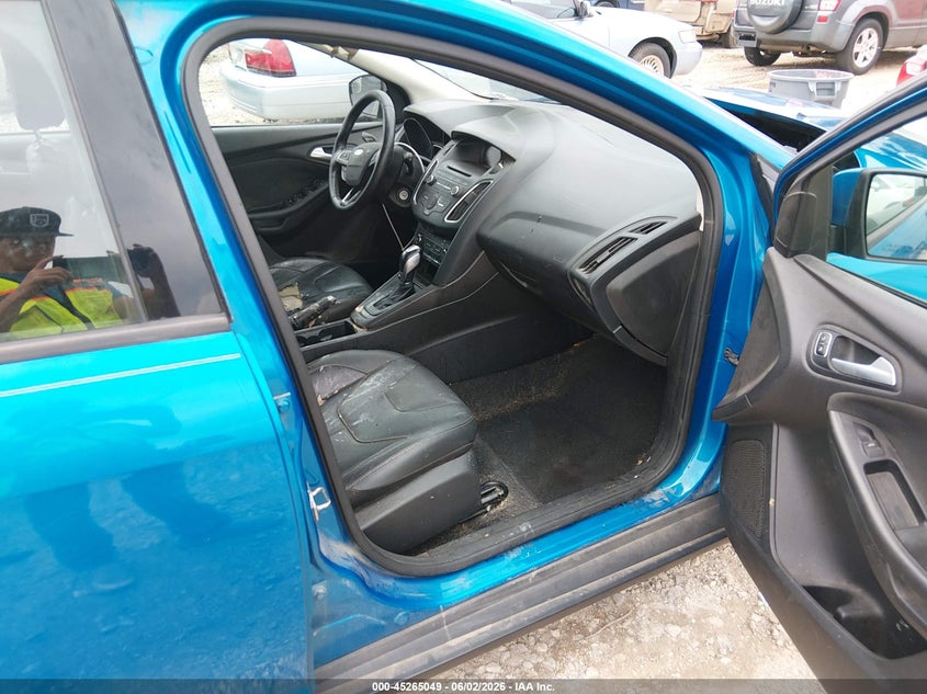 2015 FORD FOCUS auction photo 5