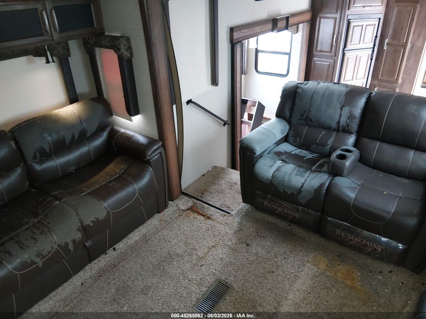 2017 KEYSTONE COUGAR M-326 RDS auction photo 8