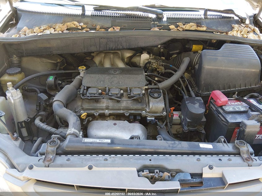 1998 Toyota Sienna Le VIN: 4T3ZF13C8WU066088 Lot: 45265102