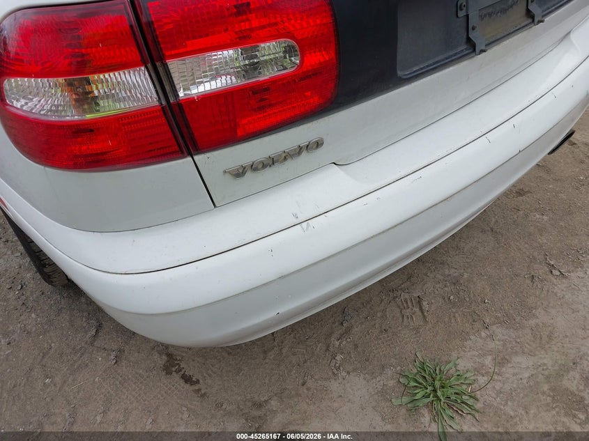 2004 VOLVO V40 WAGON 1.9L I-4 DOHC, VVT, TURBO, 170HP